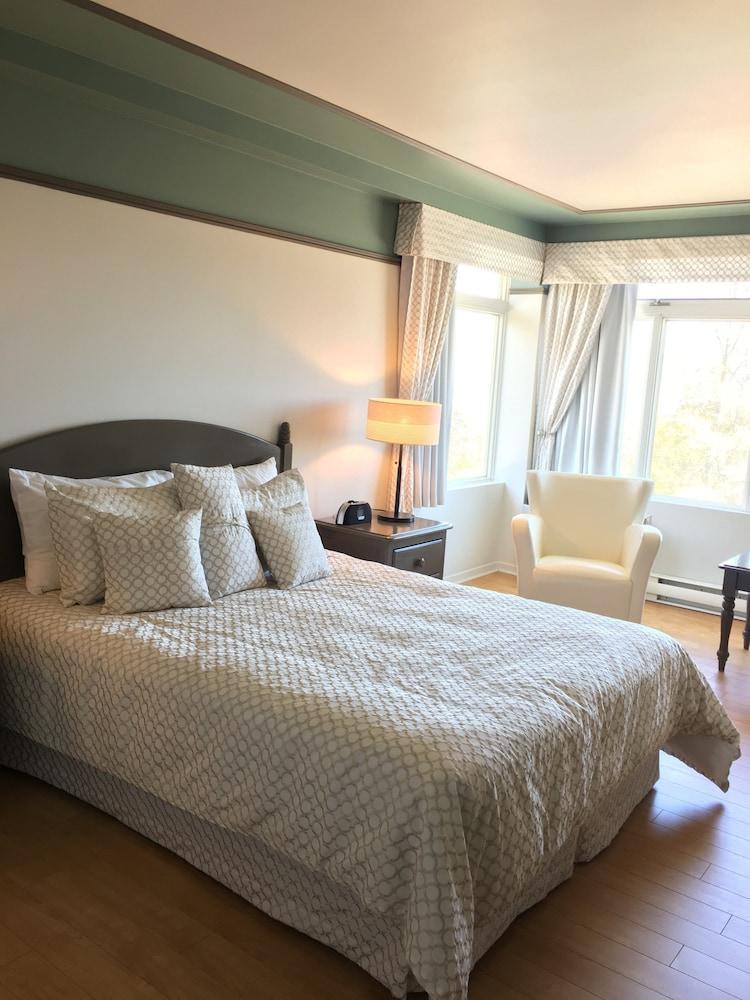 Au Petit Berger Hotel 3*