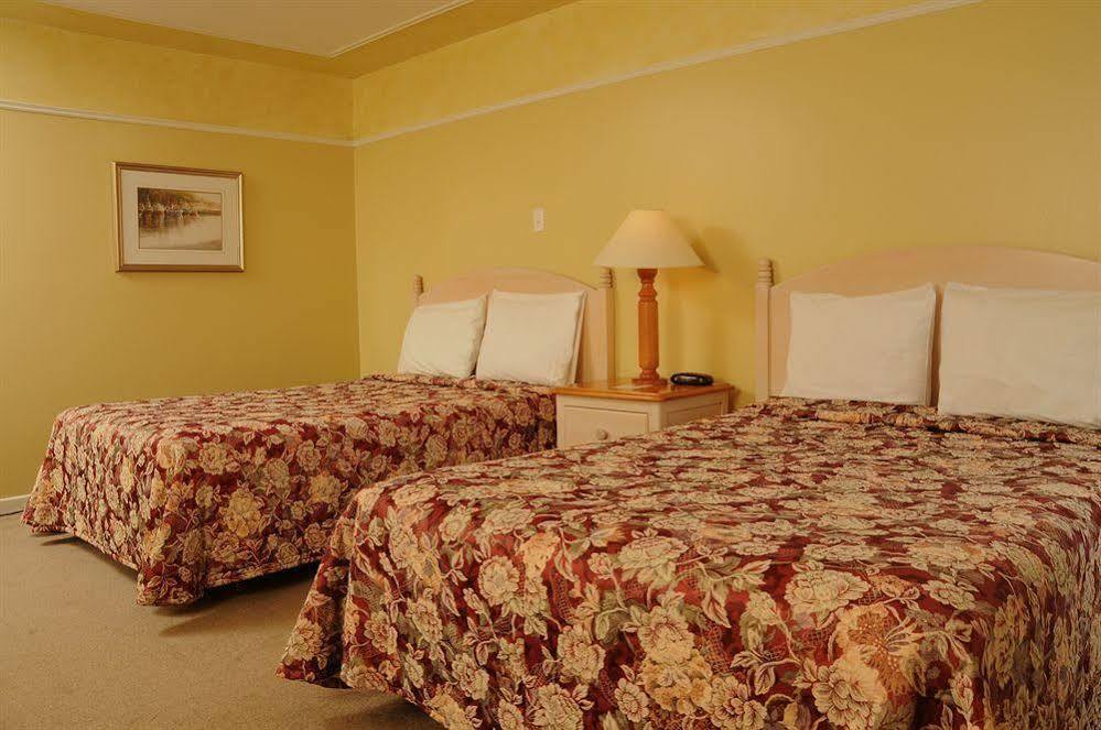 Au Petit Berger Hotel
